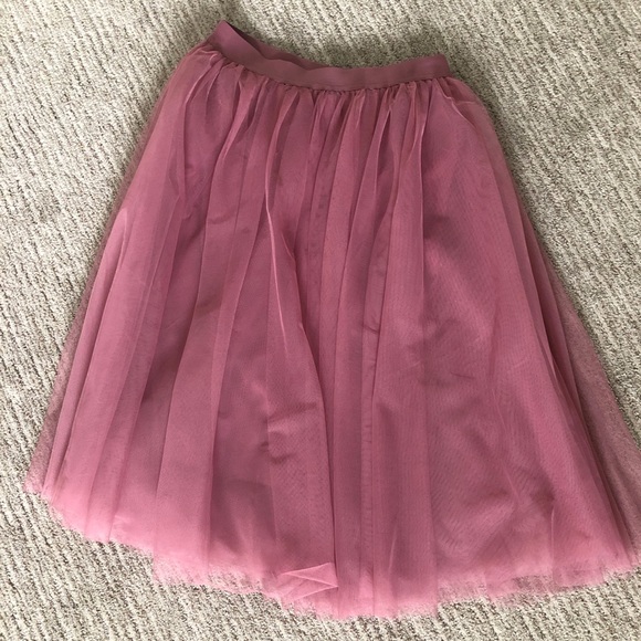 Haute Monde Dresses & Skirts - ✨PRICE DROP✨MAUVE TULLE SKIRT MIDI💕